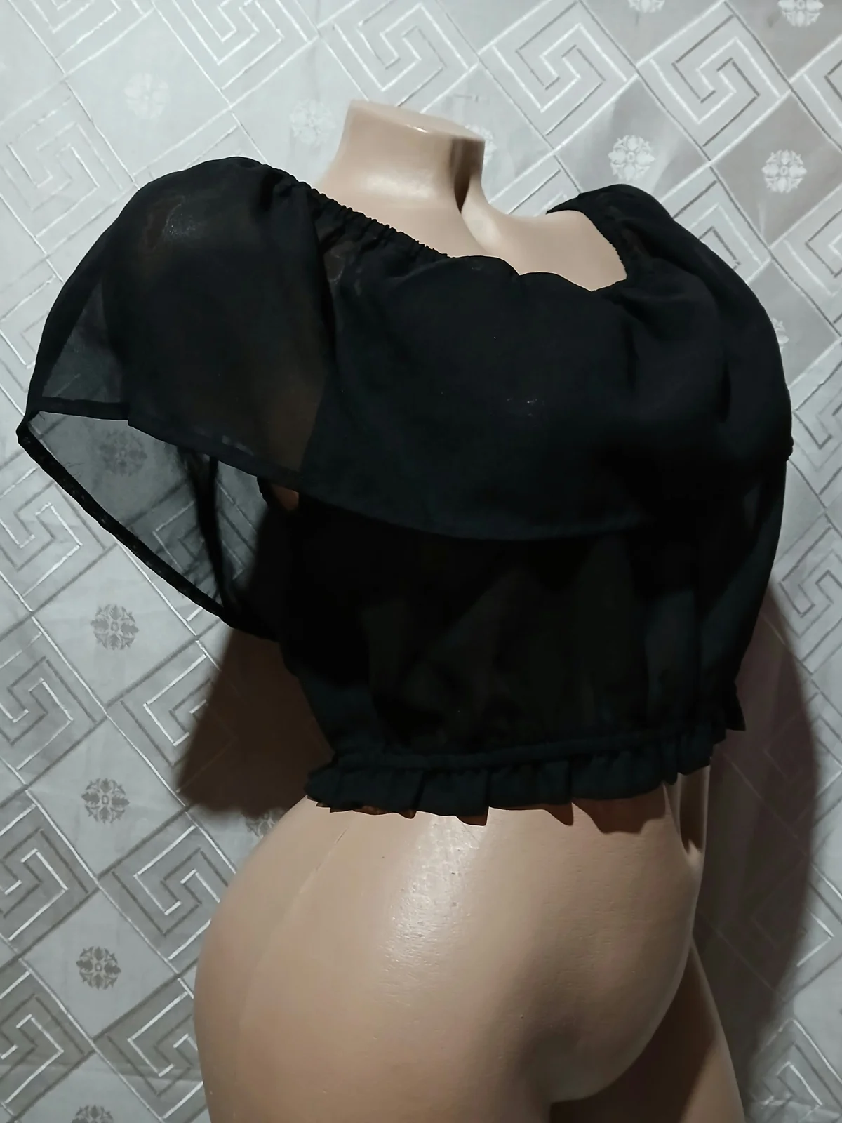 Crop top od tila