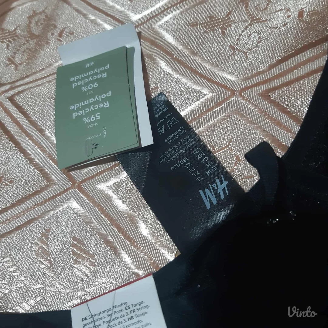 Nove H&M Crne cipkaste tanga gacice 3 komada XL