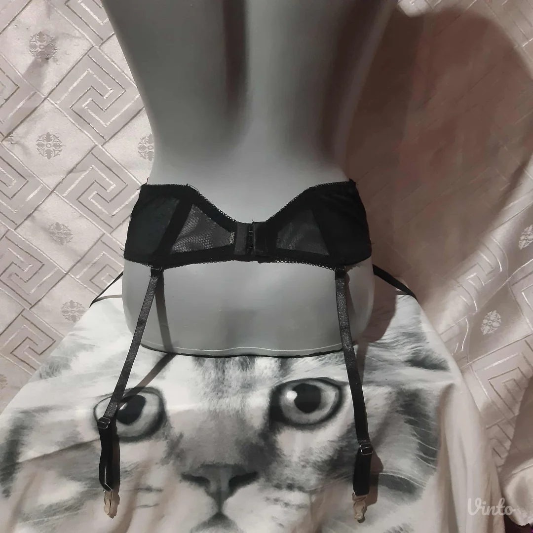 Korset halteri sa srcima S/M