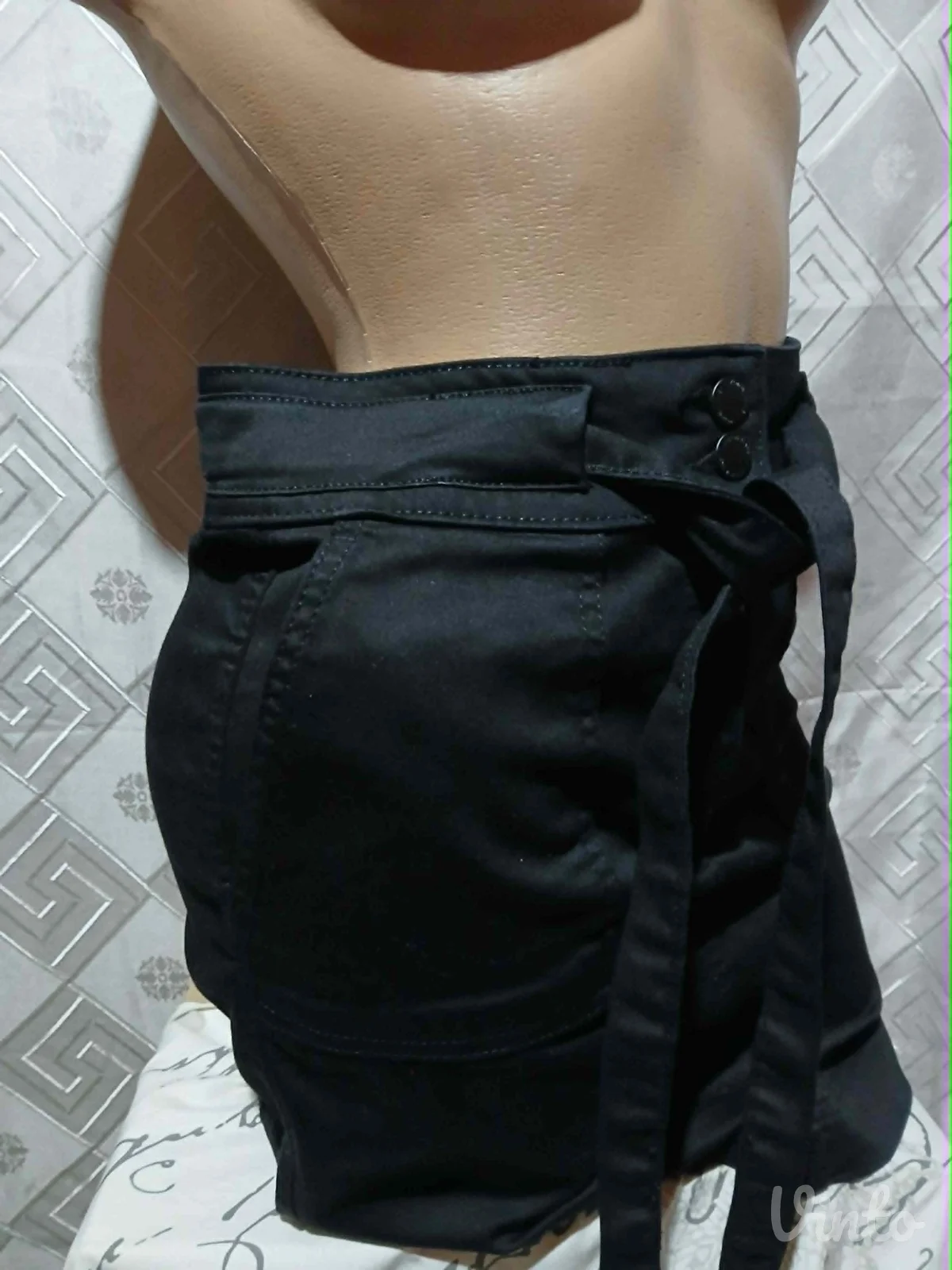 Crna suknja S