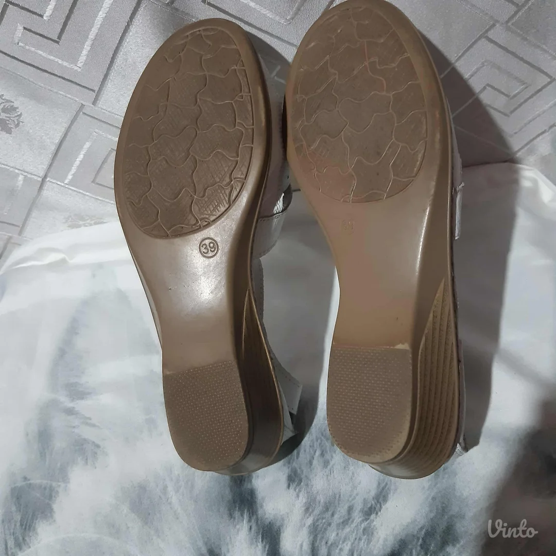 Bele Cipele/Sandale 39