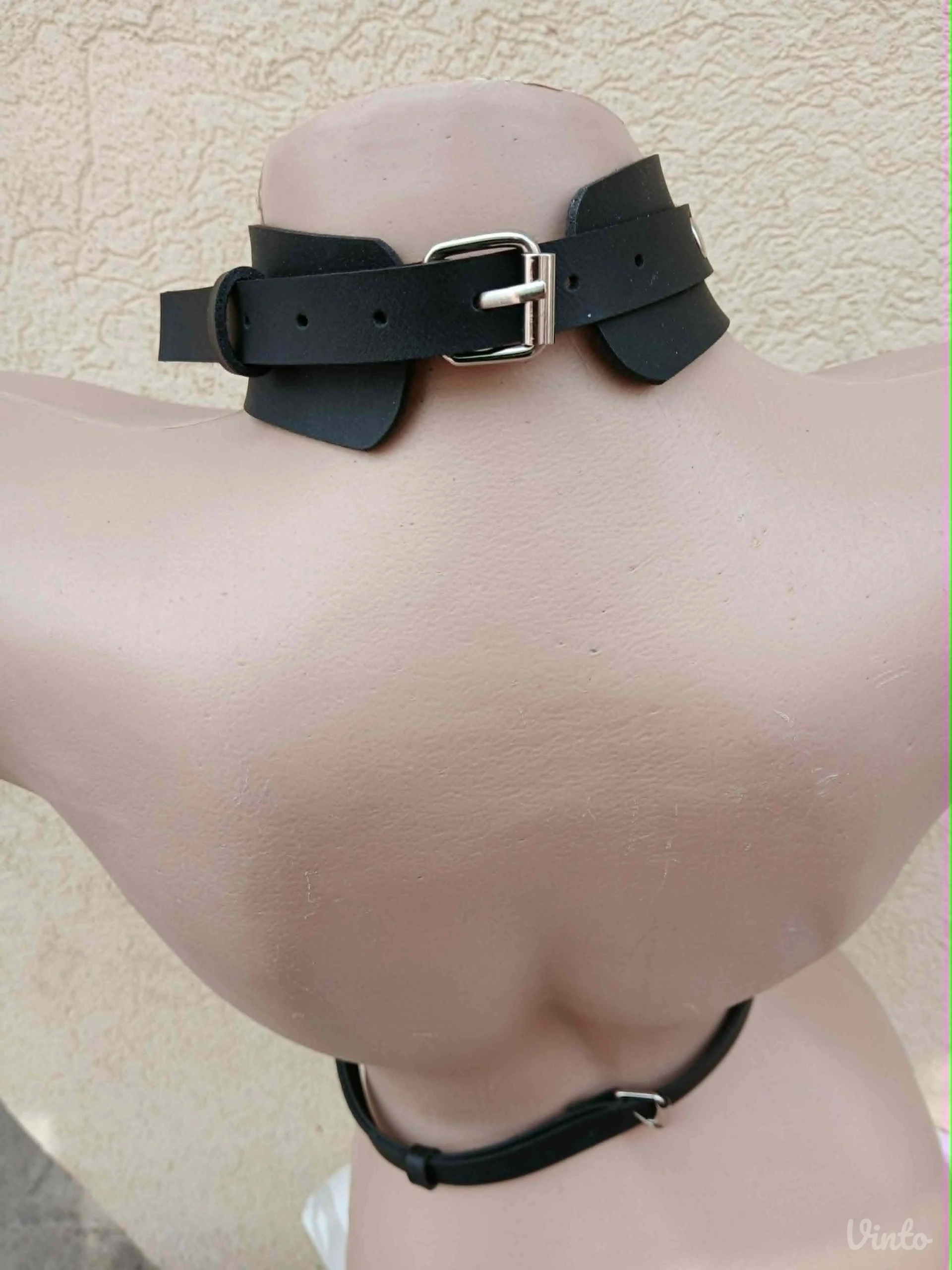 Crni Harness