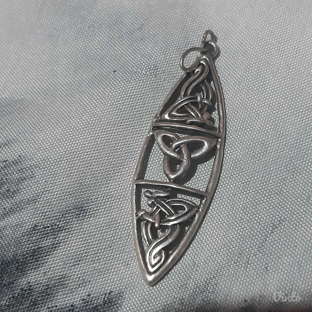 Goth privezak srebro