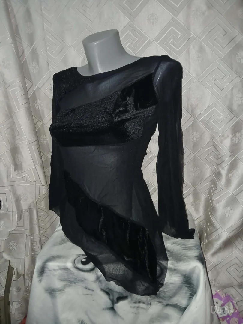 Goth crna bluza til/mrezica plis S