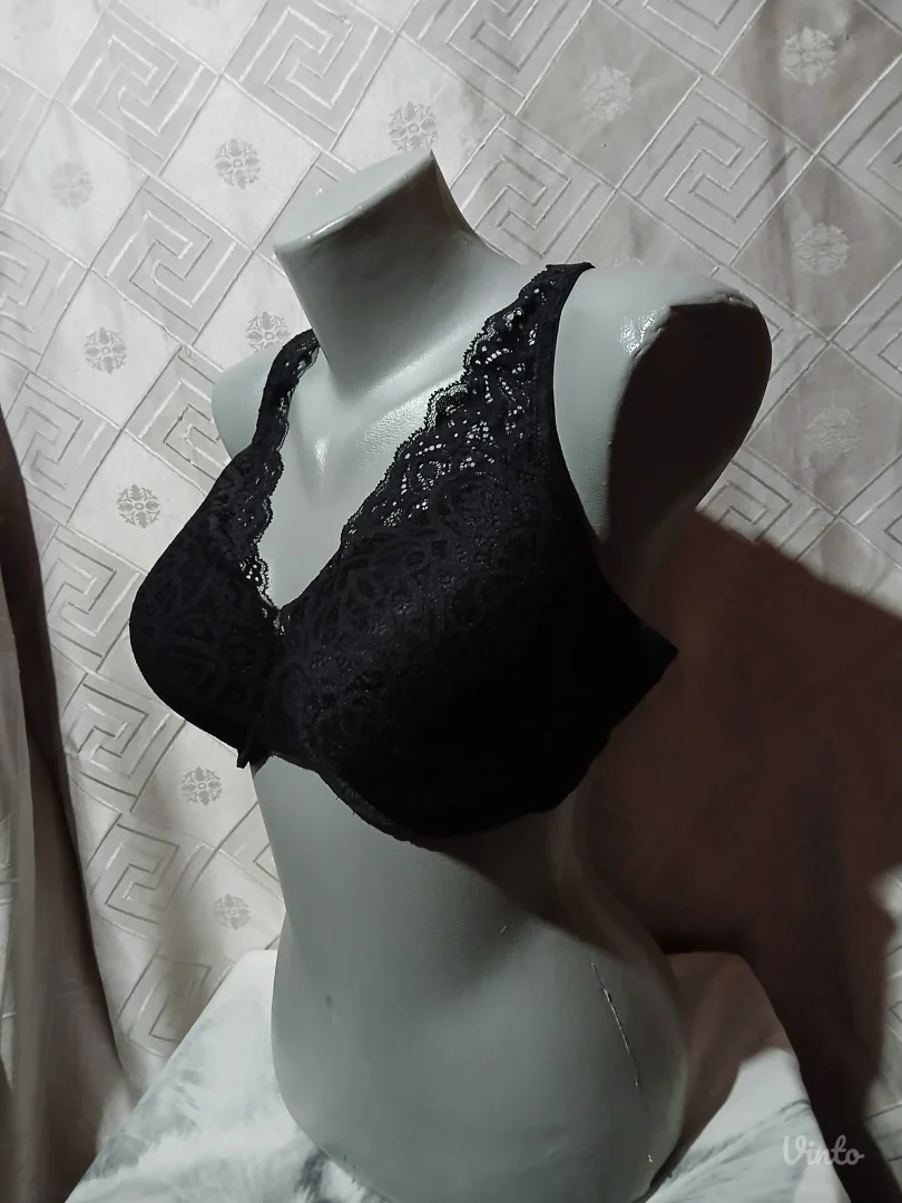 Lindex Crni Brus sa Cipkom 95B