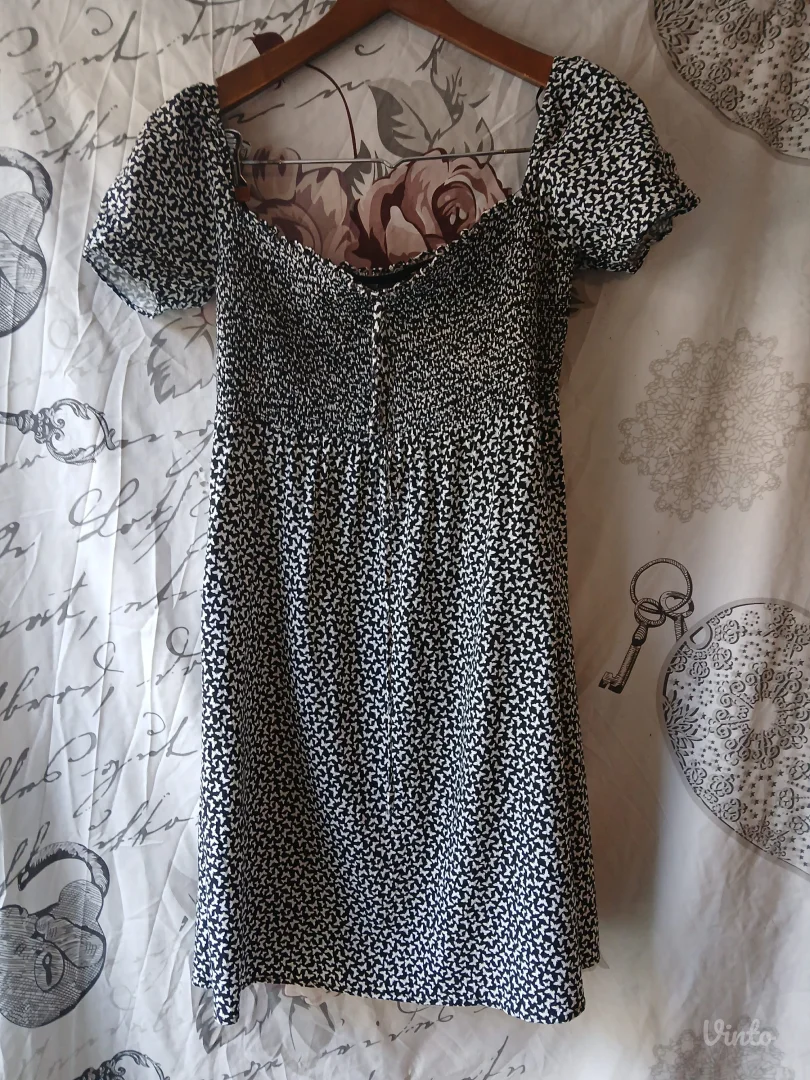 Mini haljina na leptirove Viskoza M