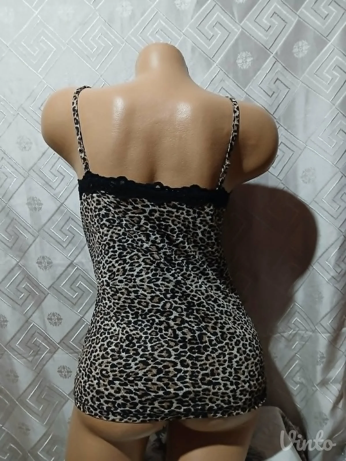 Majica Leopard print sa cipkom M