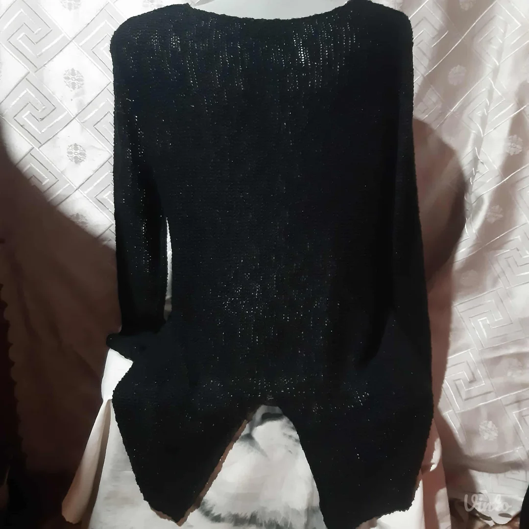 Tanji dzemperak sa paukom M