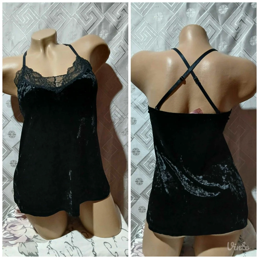 Hunkemoller plišana crna majica S-M