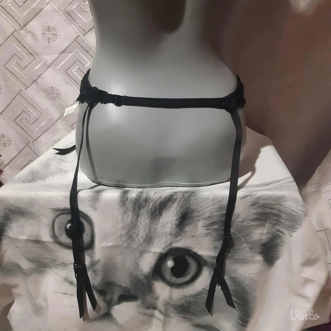 Yamamay crni halteri od Čipke One Size