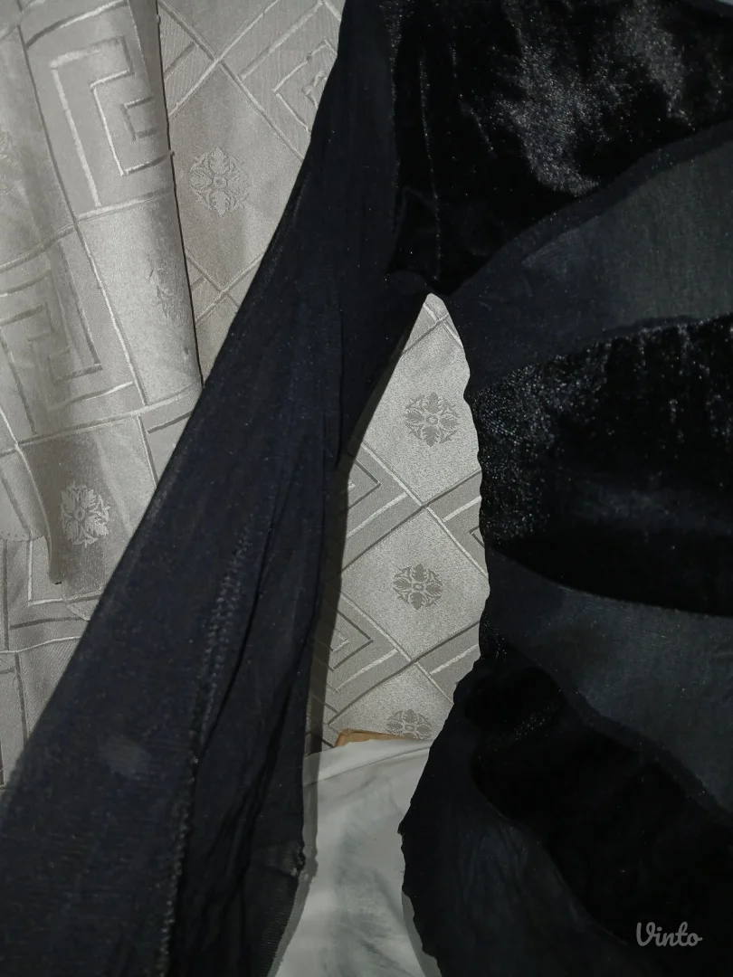 Goth crna bluza til/mrezica plis S