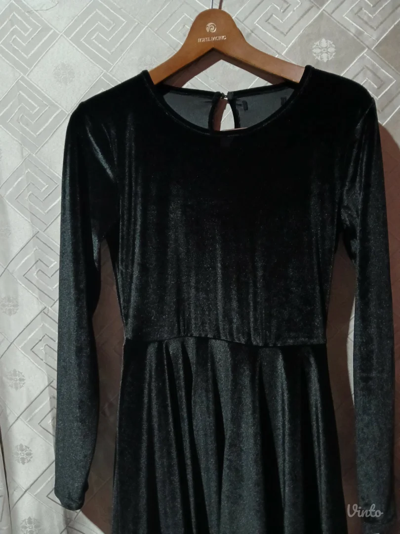 Goth Crna Plisana haljina M