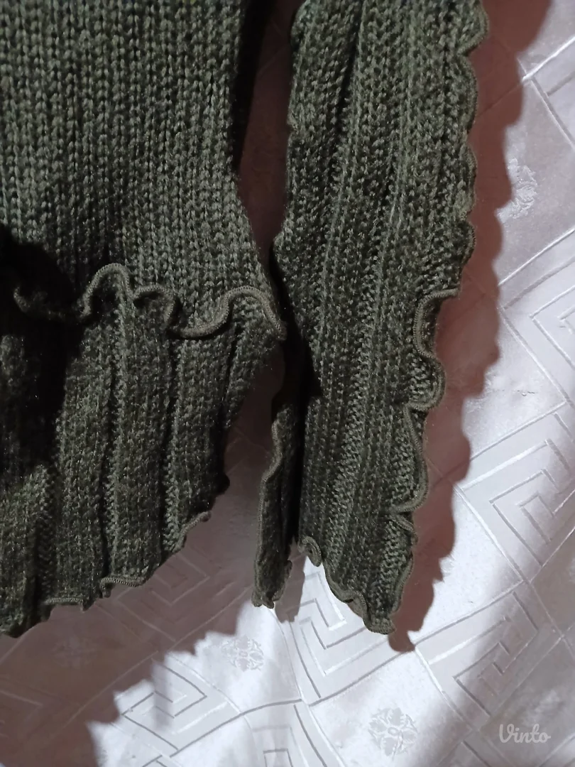 Neobican dzemperak S/M