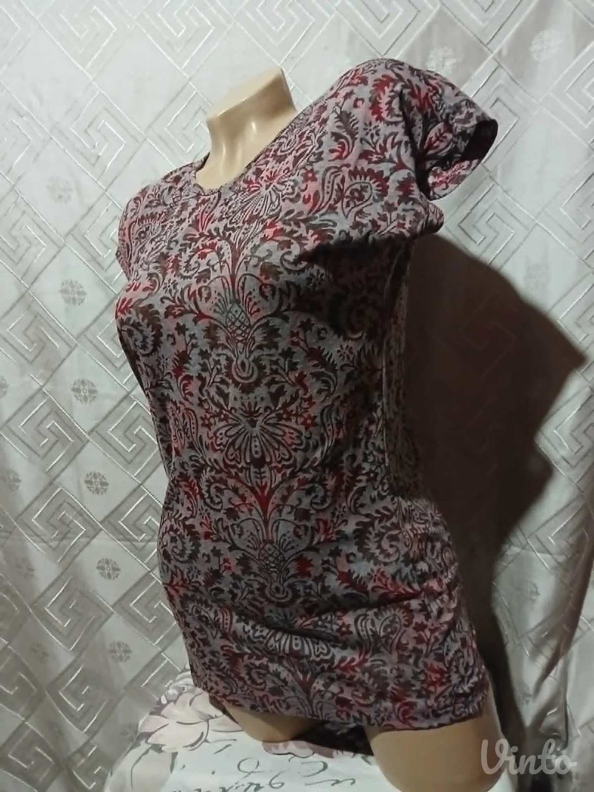 Sivo/Tamno crvena providna majica S/M