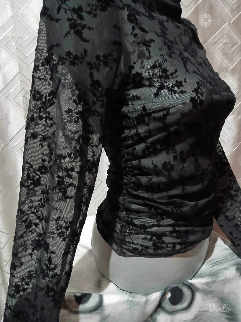 Zara mrezasta providna bluza sa plisanim printom XS