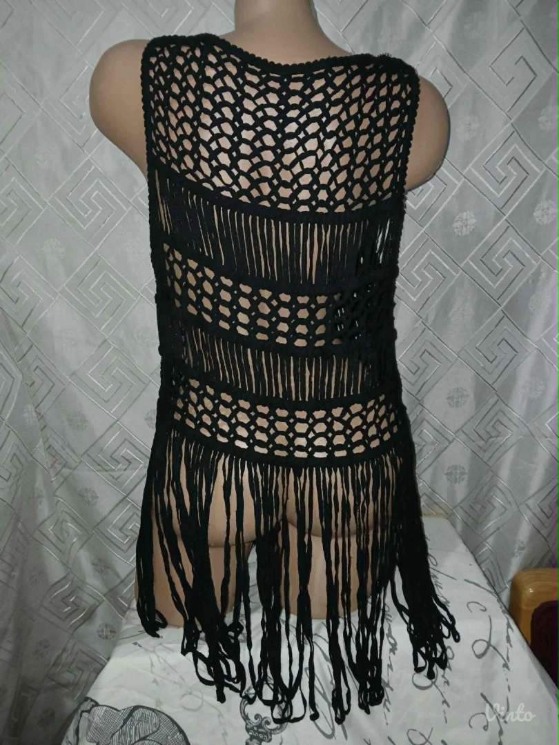 Rupicasta crna bluza sa resama M/L Rasprodaja