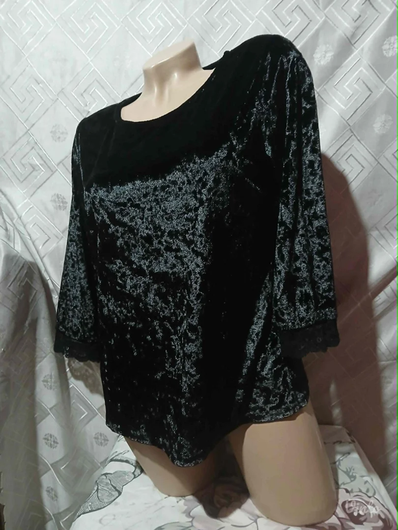 Plisana crna bluza M/L