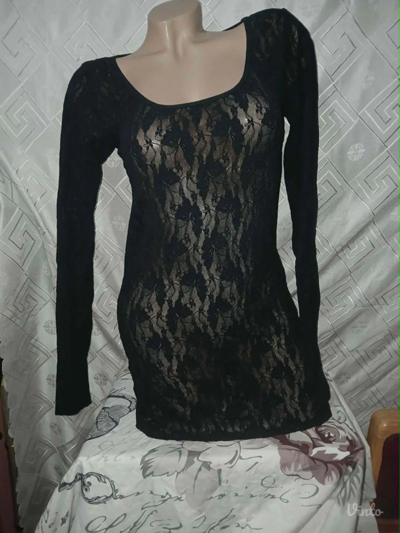 mbyM Cipkasta crna mini haljina M/L