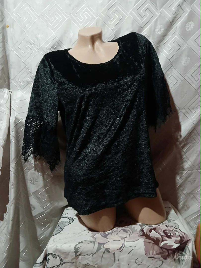 Plisana crna bluza M/L