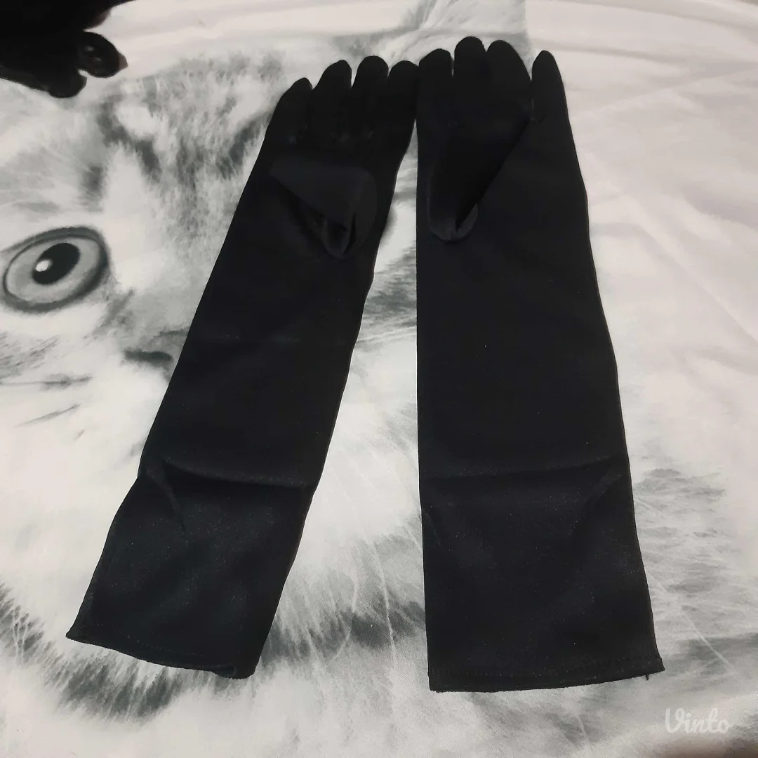 Nove crne rukavice S