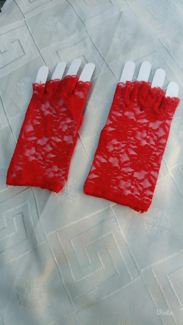 Dva para novih crvenih cipkastih rukavica XS/S