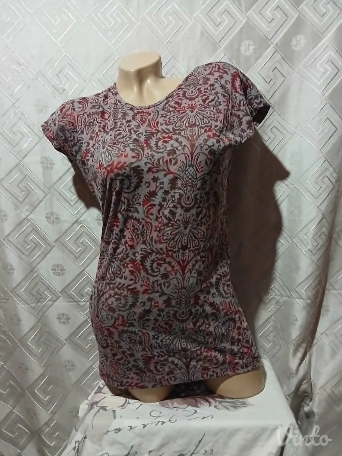 Sivo/Tamno crvena providna majica S/M