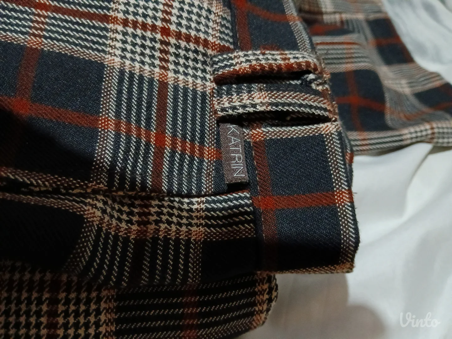 Katrin karirane pantalone M