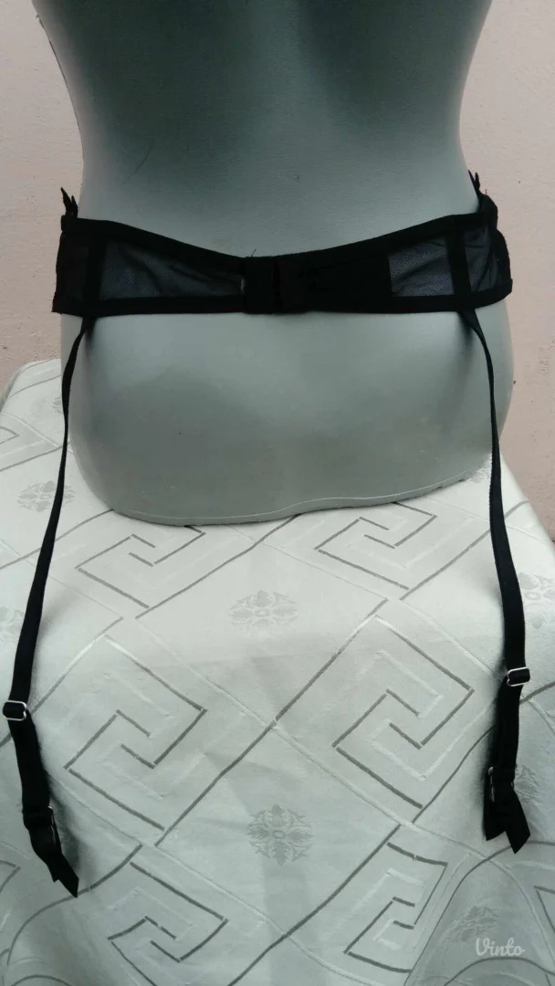 Intimissimi Sexy crni prelepi halteri M/L