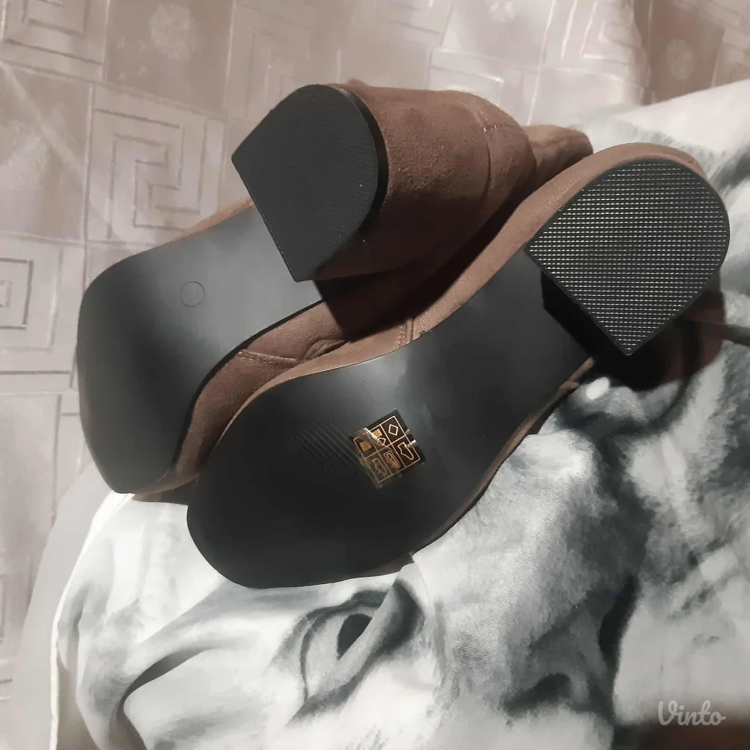 Krem/Braon cizme iznad kolena 39