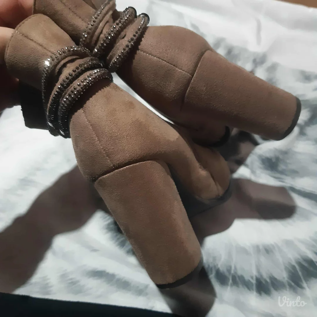 Opposite cizmice gleznjace 39