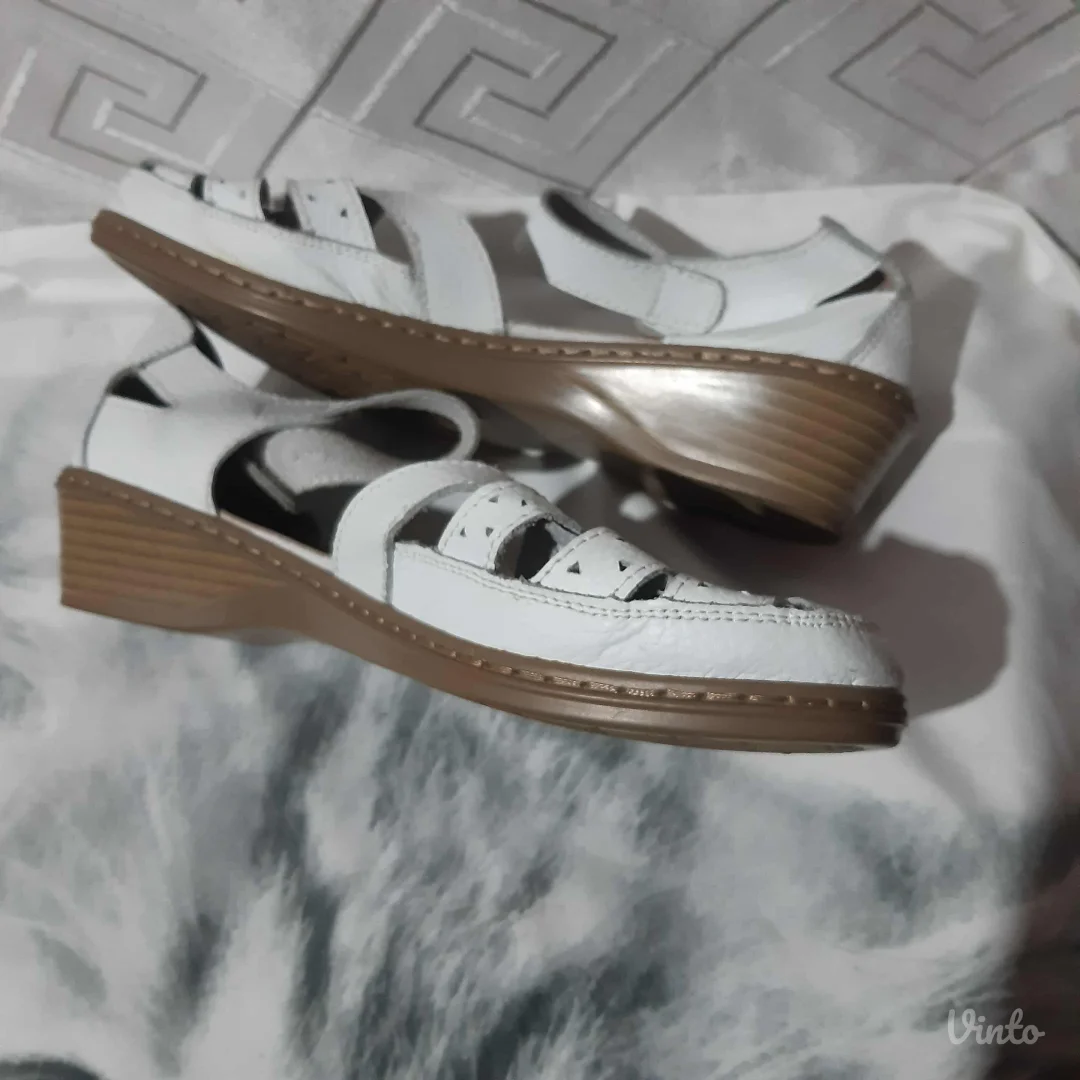 Bele Cipele/Sandale 39