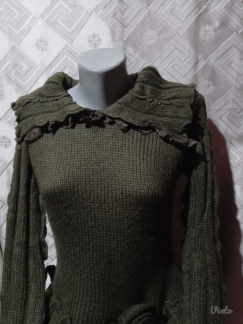 Neobican dzemperak S/M