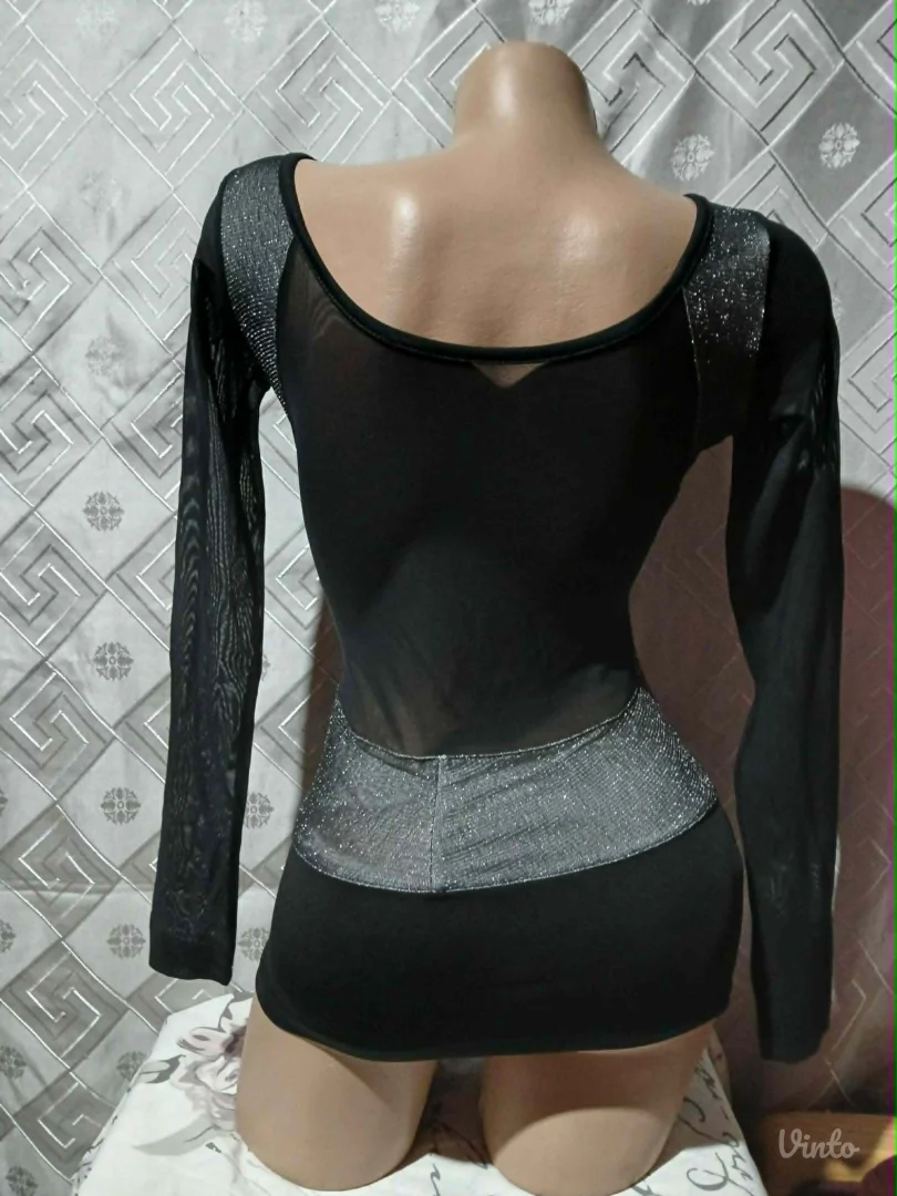 Crno/Srebrna bluza uz telo S