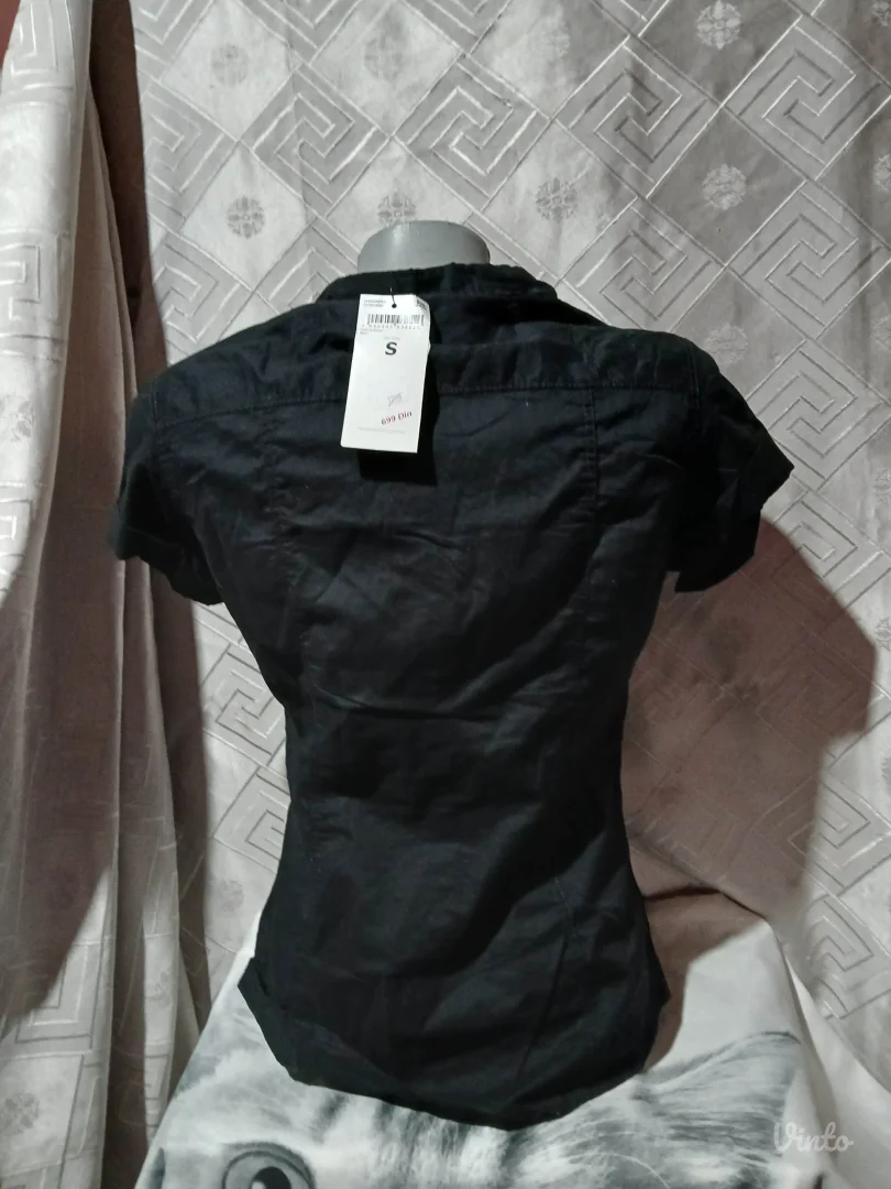 Goth crne dokolenice i Kosulja S Novo