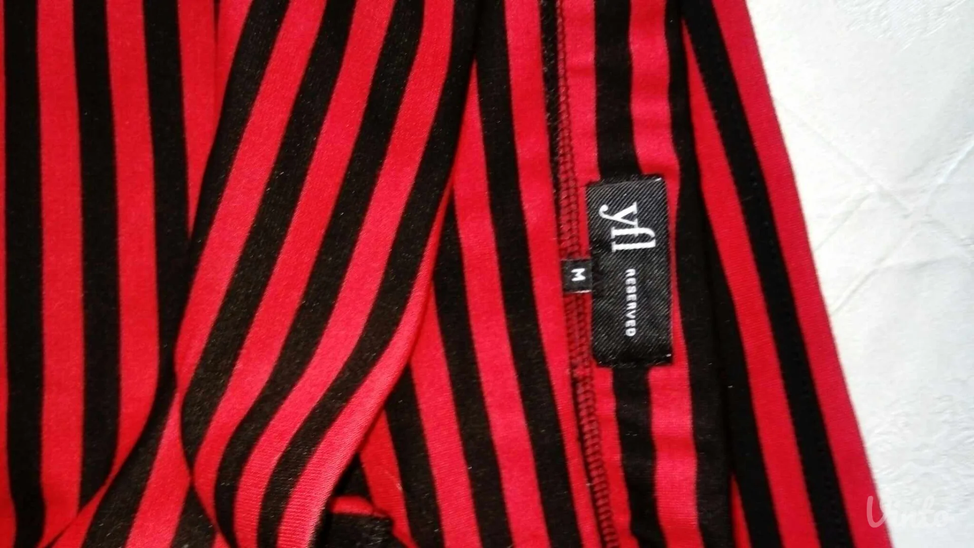 Crno/Crvena mini suknja na pruge S/M