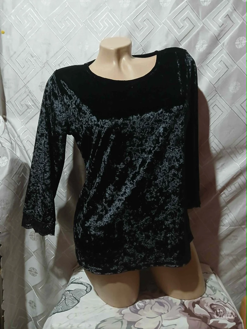Plisana crna bluza M/L