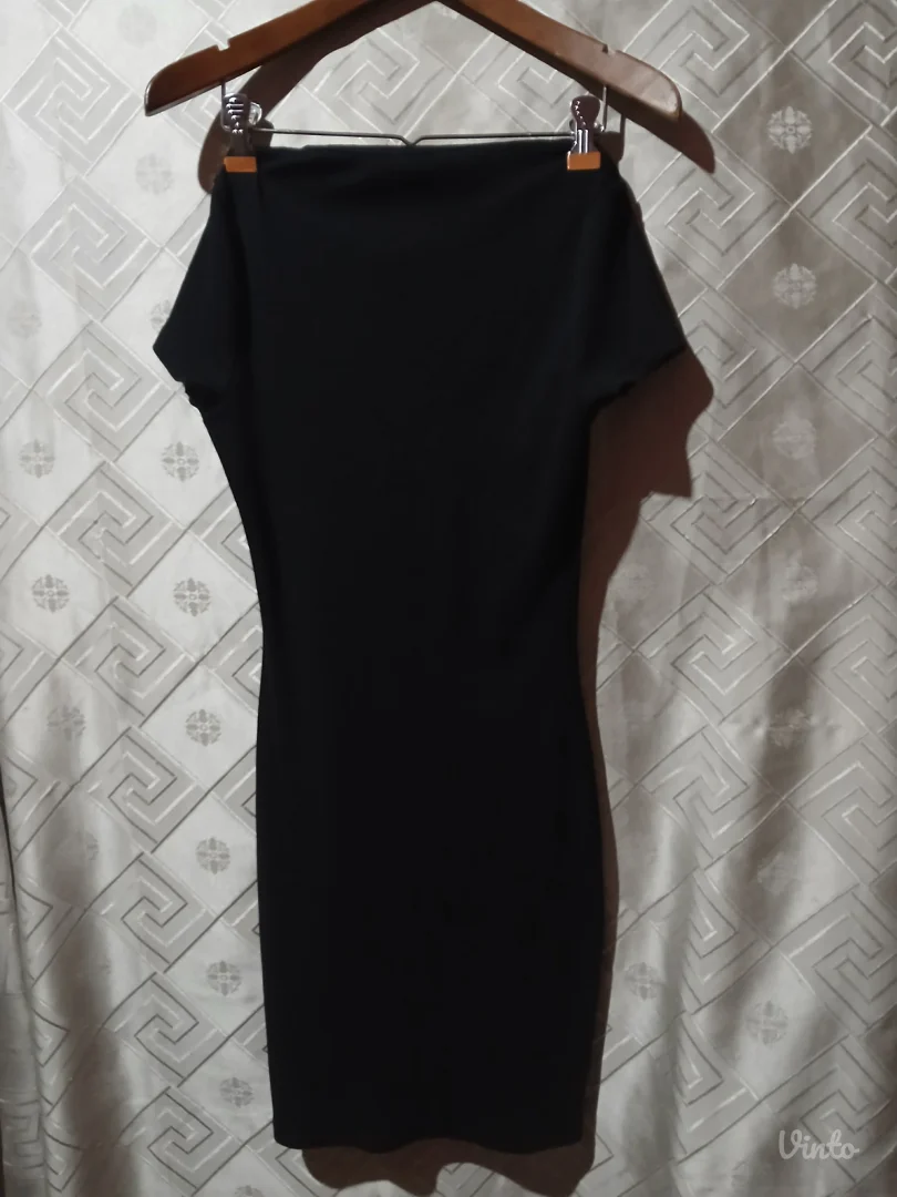 FB sister rebrasta haljina uz telo M