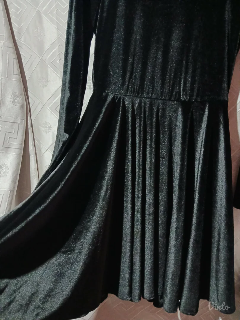 Goth Crna Plisana haljina M