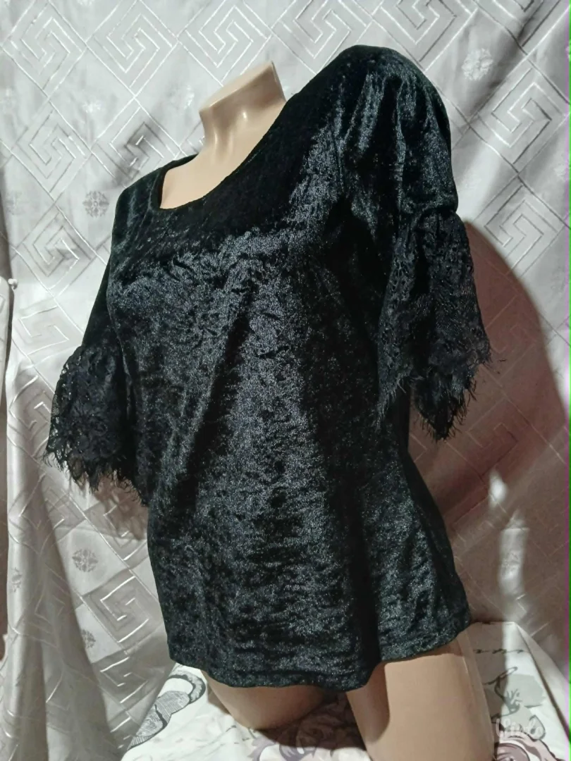 Plisana crna bluza M/L