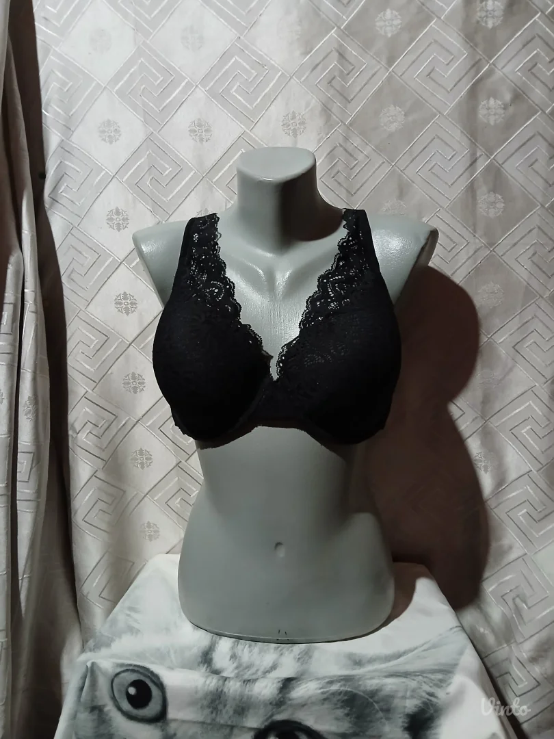 Lindex Crni Brus sa Cipkom 95B