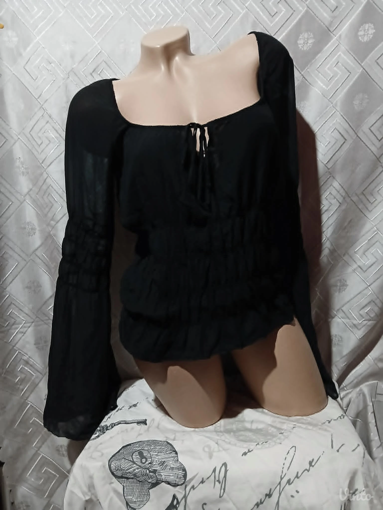 Crna Goth bluza od tila M/L