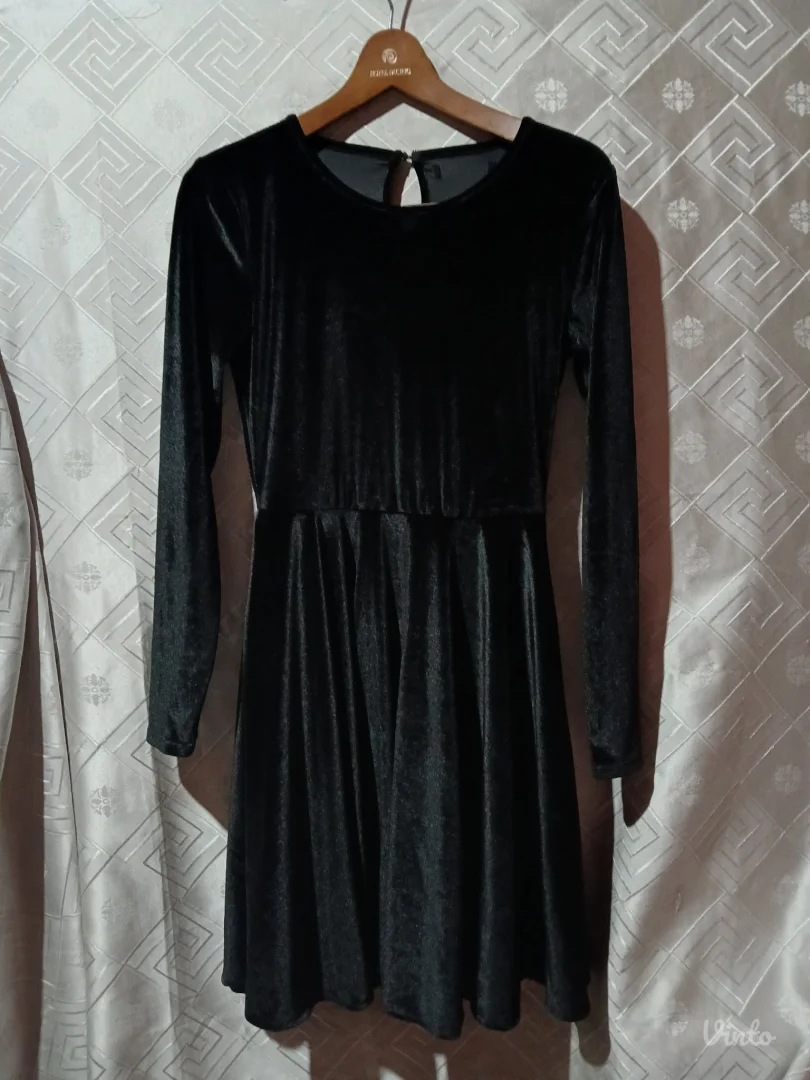 Goth Crna Plisana haljina M