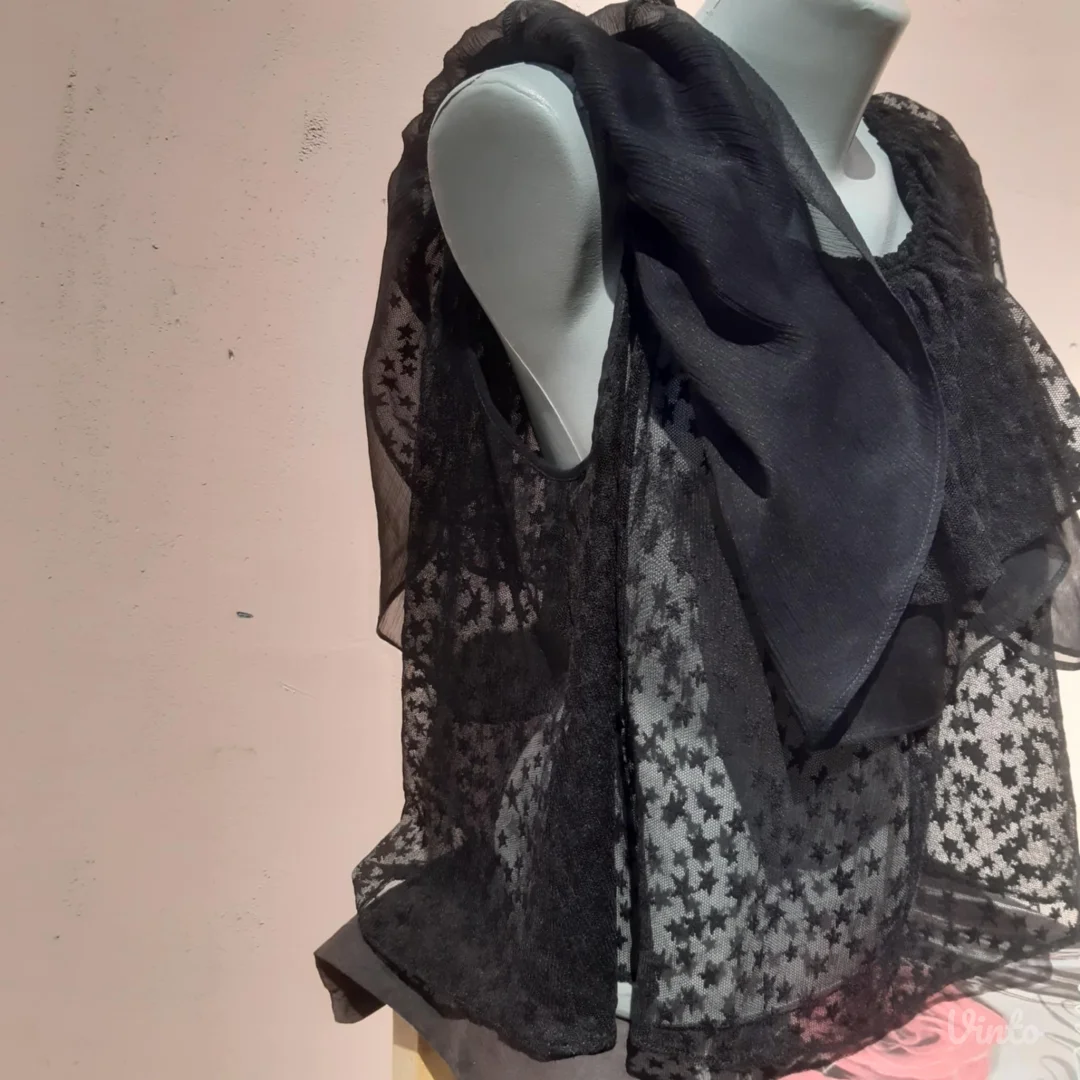 Zara basic leprsava bluza til/zvezdice L