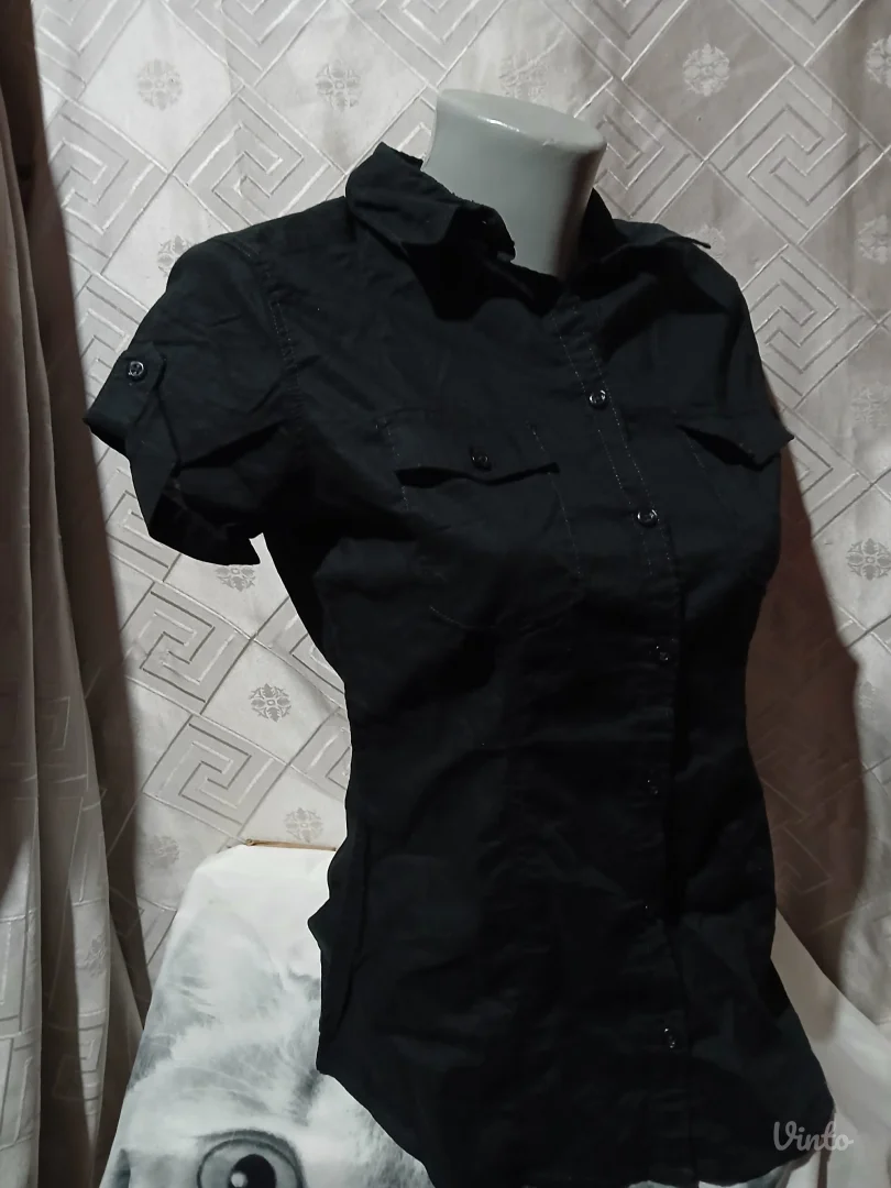 Goth crne dokolenice i Kosulja S Novo