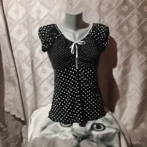 Bluzica na tufnice L/XL