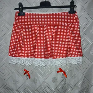 Sexy karirana suknjica sa cipkom i dva haltera S