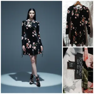 Prelepa crna plisana haljina A kroja floral print S