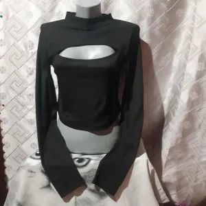 Shein crop bluza sa dekolteom M/L