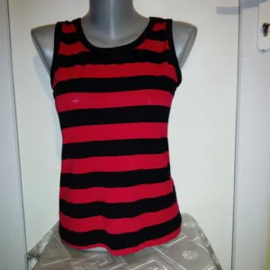 Crveno/Crna majica na pruge S/M