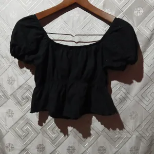 House brand crni Crop Top S